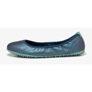 Women’s Plae Crosby ballet flats in titanium quartz, size 7.5, nwt!
